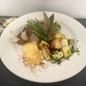 6. Pain de viande, compote de pomme cannelle