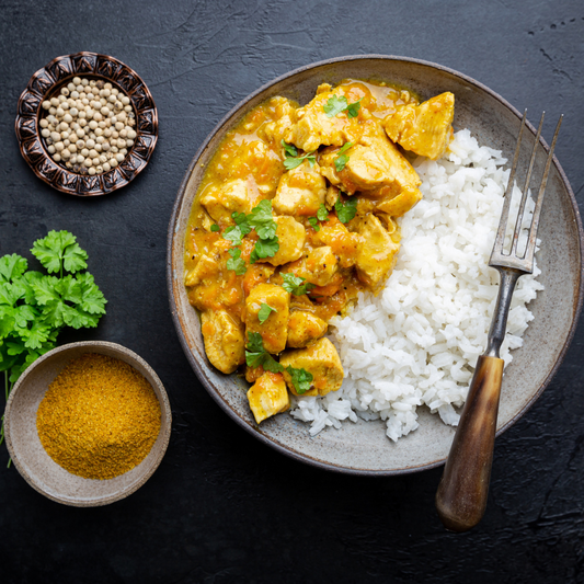 4. Curry de poulet aux cacahuètes et noix de coco